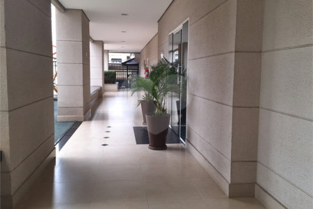 Apartamento à venda com 3 quartos, sendo 1 suíte, em Vila Paulicéia, São Paulo, SP