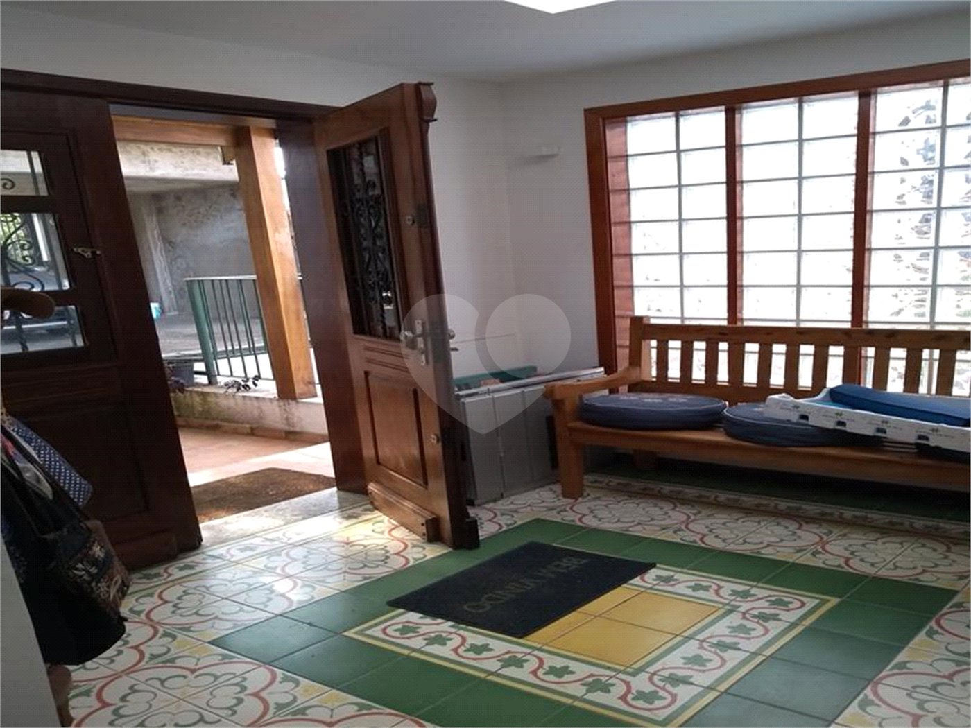 Casa à venda com 5 suítes em Vila Pirajussara, São Paulo, SP