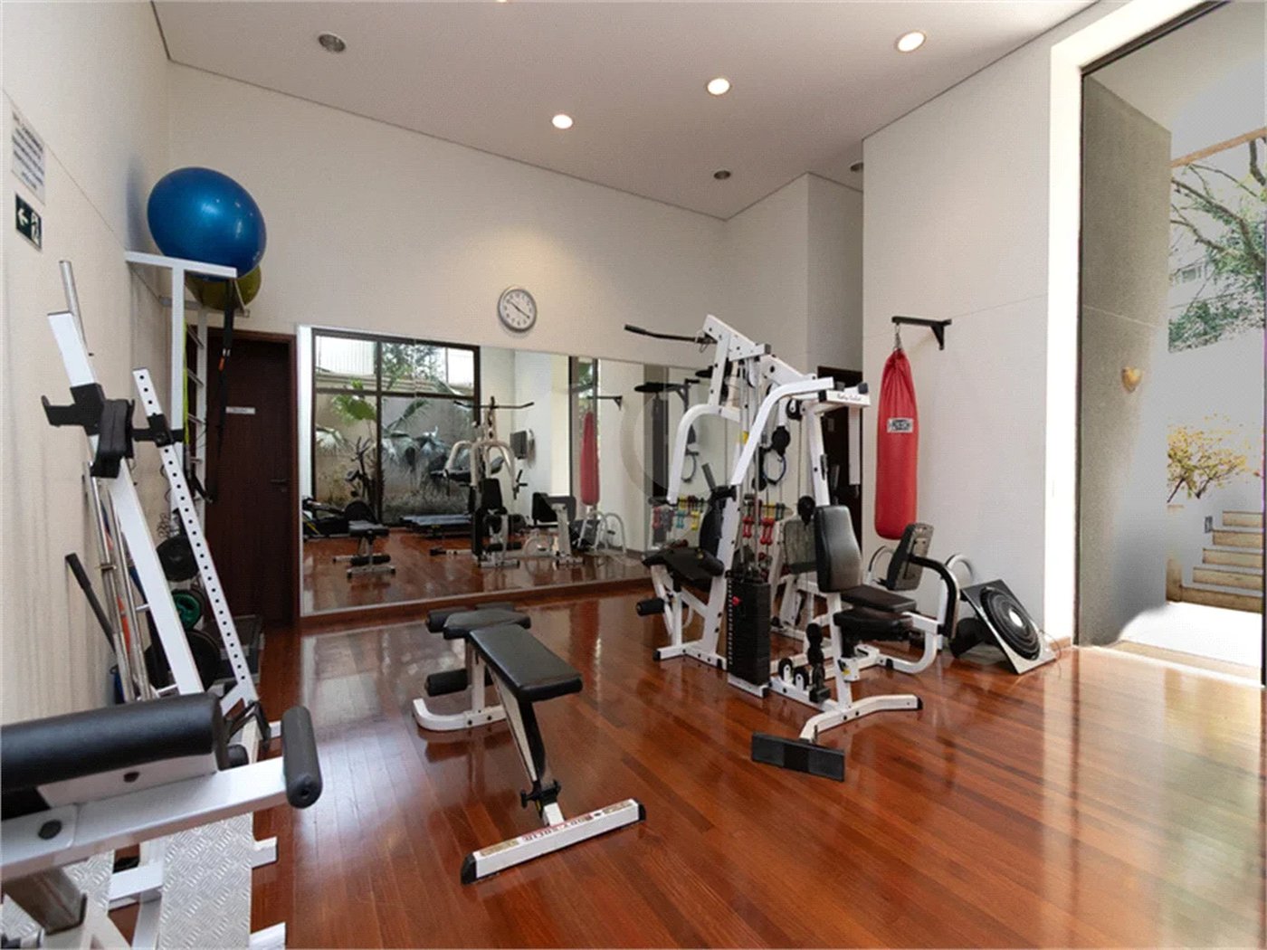 Apartamento de 233 m² à venda em Higienópolis com 4 dormitórios.