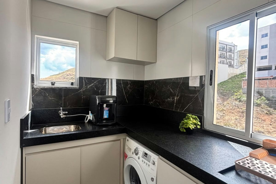 Apartamento à venda com 3 quartos, sendo 1 suíte, em Residencial Summer Ville, Poços de Caldas - MG
