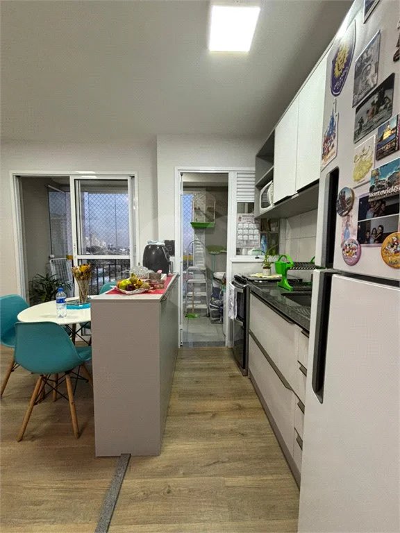Apartamento para venda e locação com 2 quartos e 1 vaga na Vila Rosália