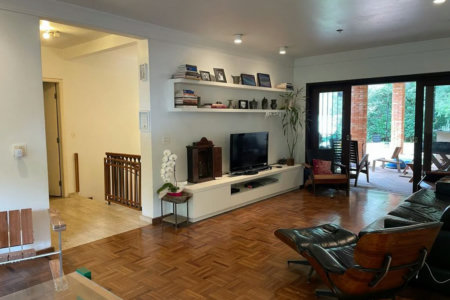 Casa à venda com 4 quartos, sendo 1 suíte,  em Vila Morumbi, São Paulo, SP