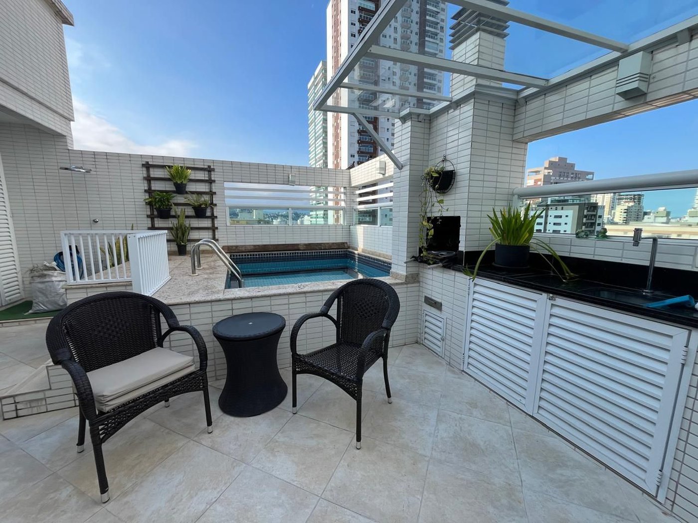 Cobertura com 2 dormitórios à venda, 175 m² por R$ 1.490.000,00 - Pompéia - Santos/SP