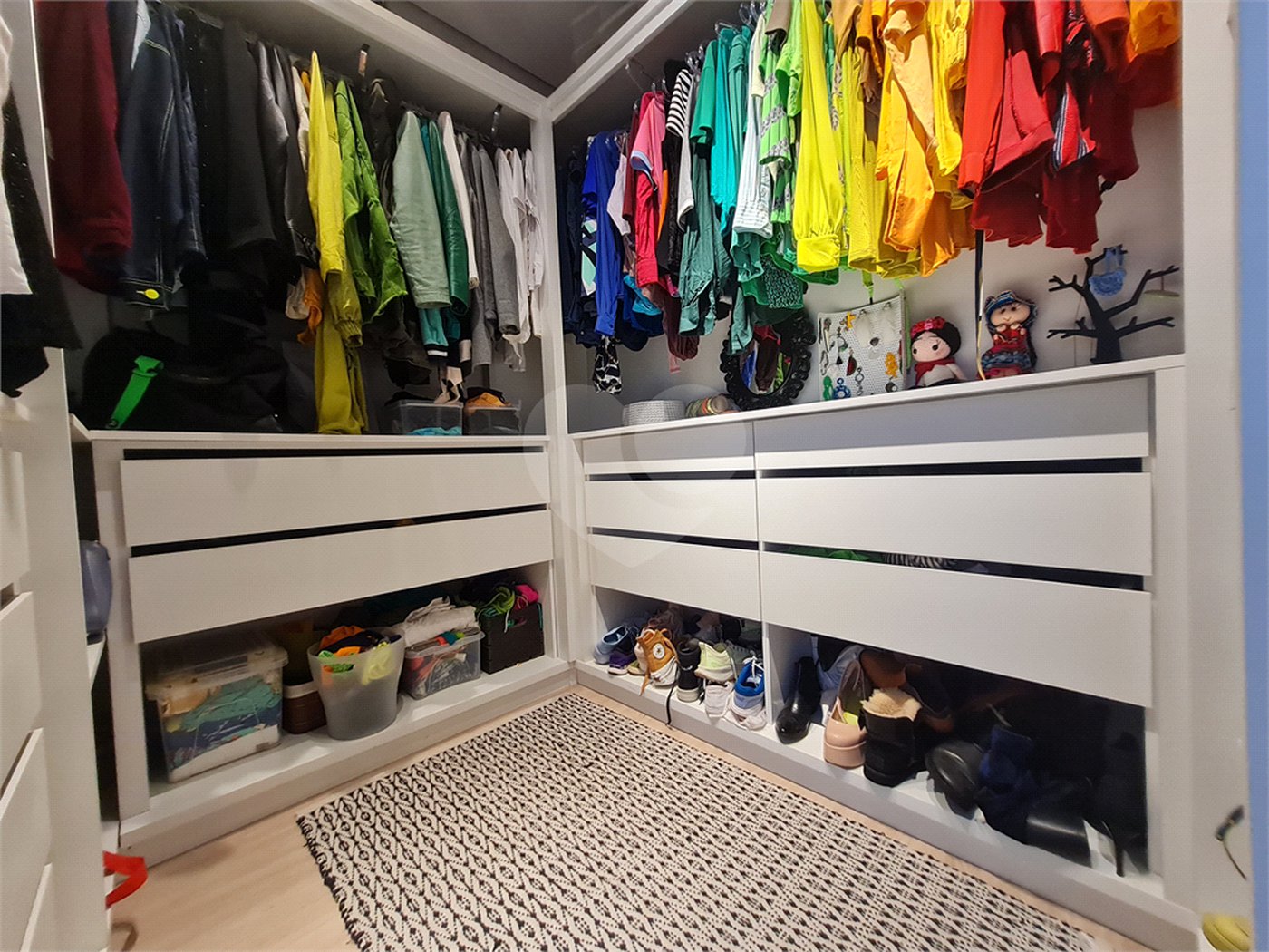 Casa à venda com 3 quartos, sendo 2 suítes, no condomínio Horizontes de Sorocaba, Sorocaba - SP