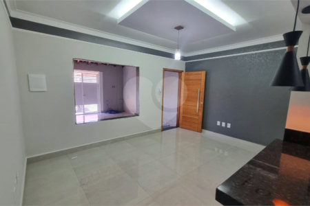 Casa à venda com 3 quartos, sendo 1 suíte, em Vila Brizzola, Indaiatuba, SP