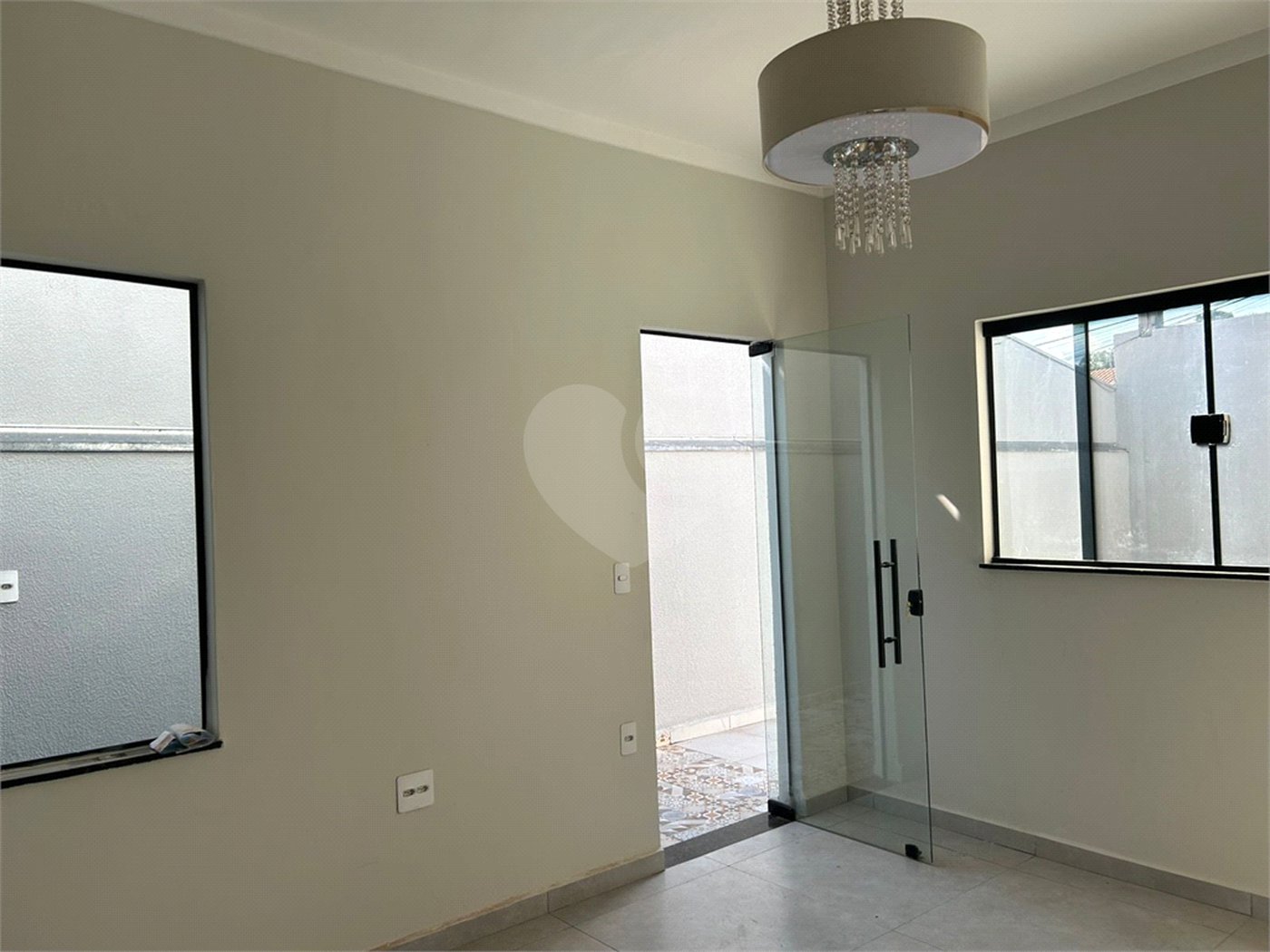 Casa à venda com 2 quartos, sendo 1 suíte, em Vila Santana, Itapetininga, SP