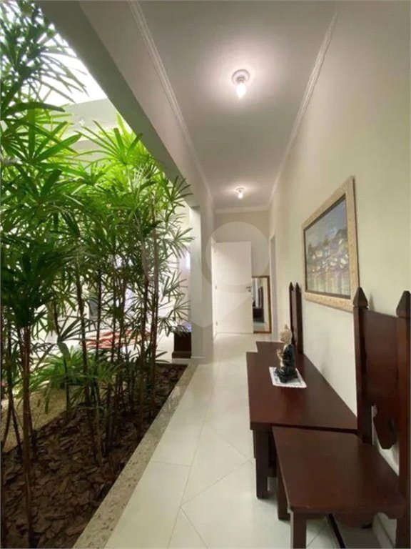 Casa à venda com 4 suítes no condomínio Ipê Velho, Vinhedo - SP