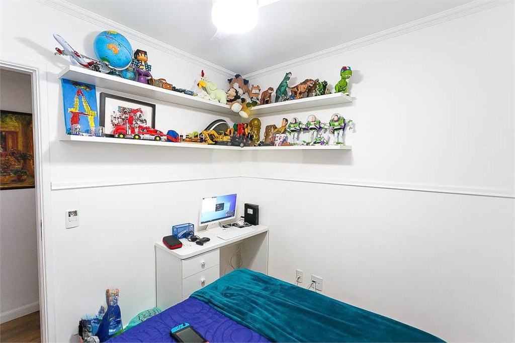 Apartamento à venda com 3 quartos, sendo 1 suíte,  em Paraíso do Morumbi, São Paulo, SP