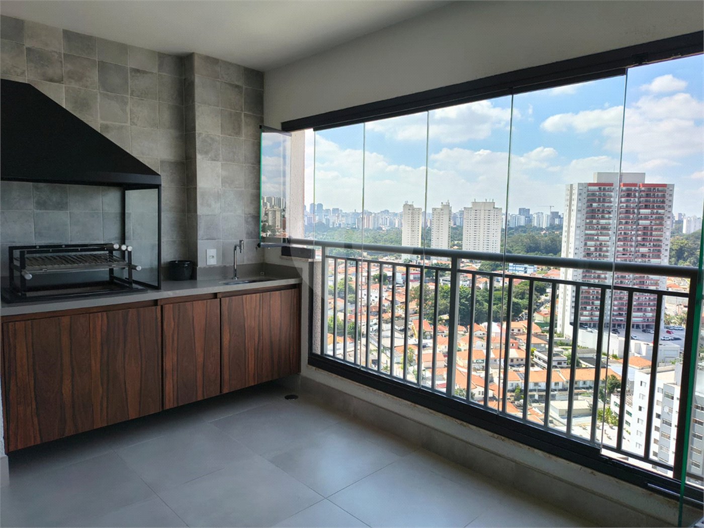 Apartamento à venda com 2 quartos, sendo 1 suíte,  em Jardim Caravelas, São Paulo, SP