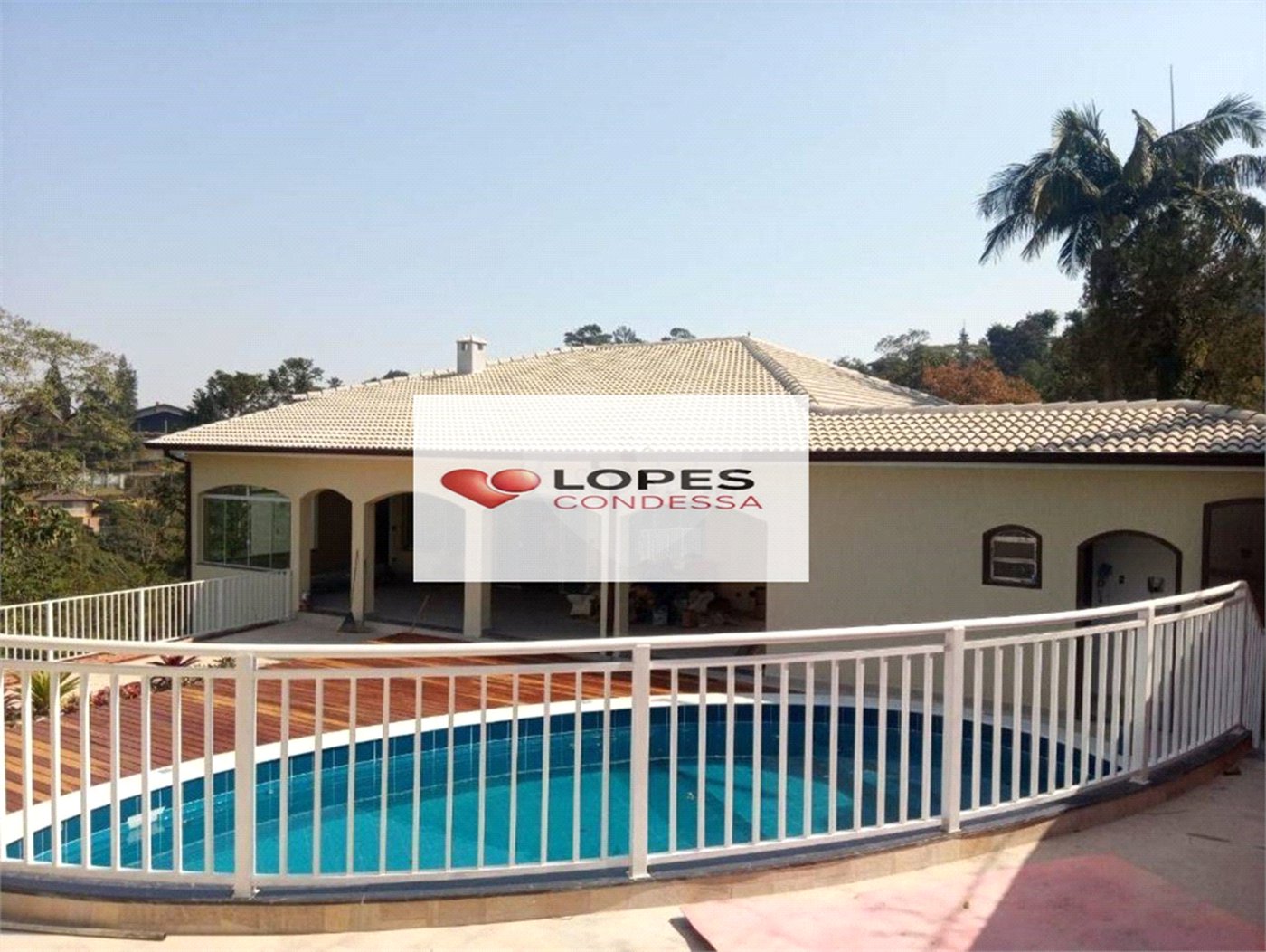 Casa à venda com 3 suítes no condomínio Alpes da Cantareira, Mairiporã - SP