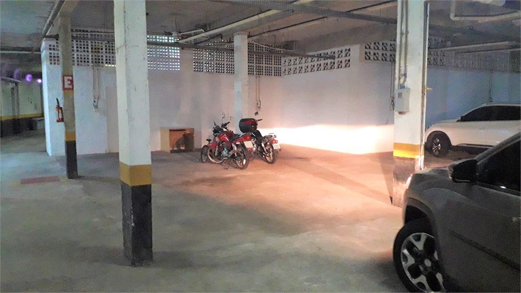 Casa à venda com 3 quartos, sendo 1 suíte,  no condomínio Jardim das Palmas, São Paulo - SP