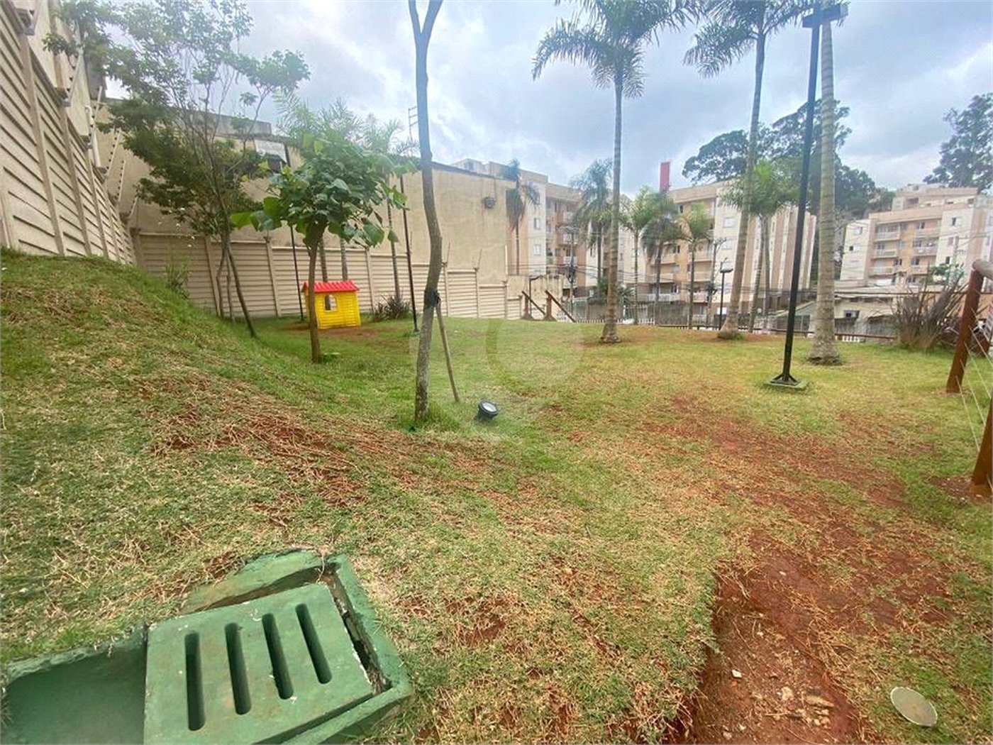 Apartamento à venda com 2 quartos em Vila Zat, São Paulo, SP