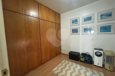Apartamento à venda com 4 quartos, sendo 2 suítes, em Pinheiros, São Paulo, SP