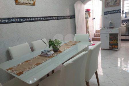 Casa à venda com 5 quartos, sendo 1 suíte, em Vila Medeiros, São Paulo, SP