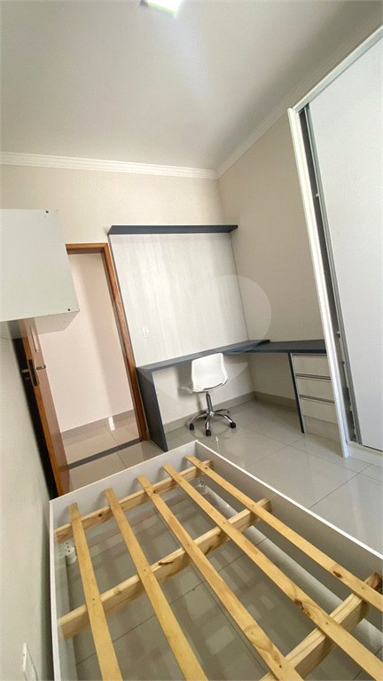 Casa à venda com 3 quartos, sendo 1 suíte, no condomínio Vila Paraty, Indaiatuba - SP