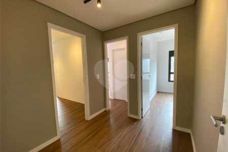 Apartamento à venda com 3 suítes em Aclimação, São Paulo, SP