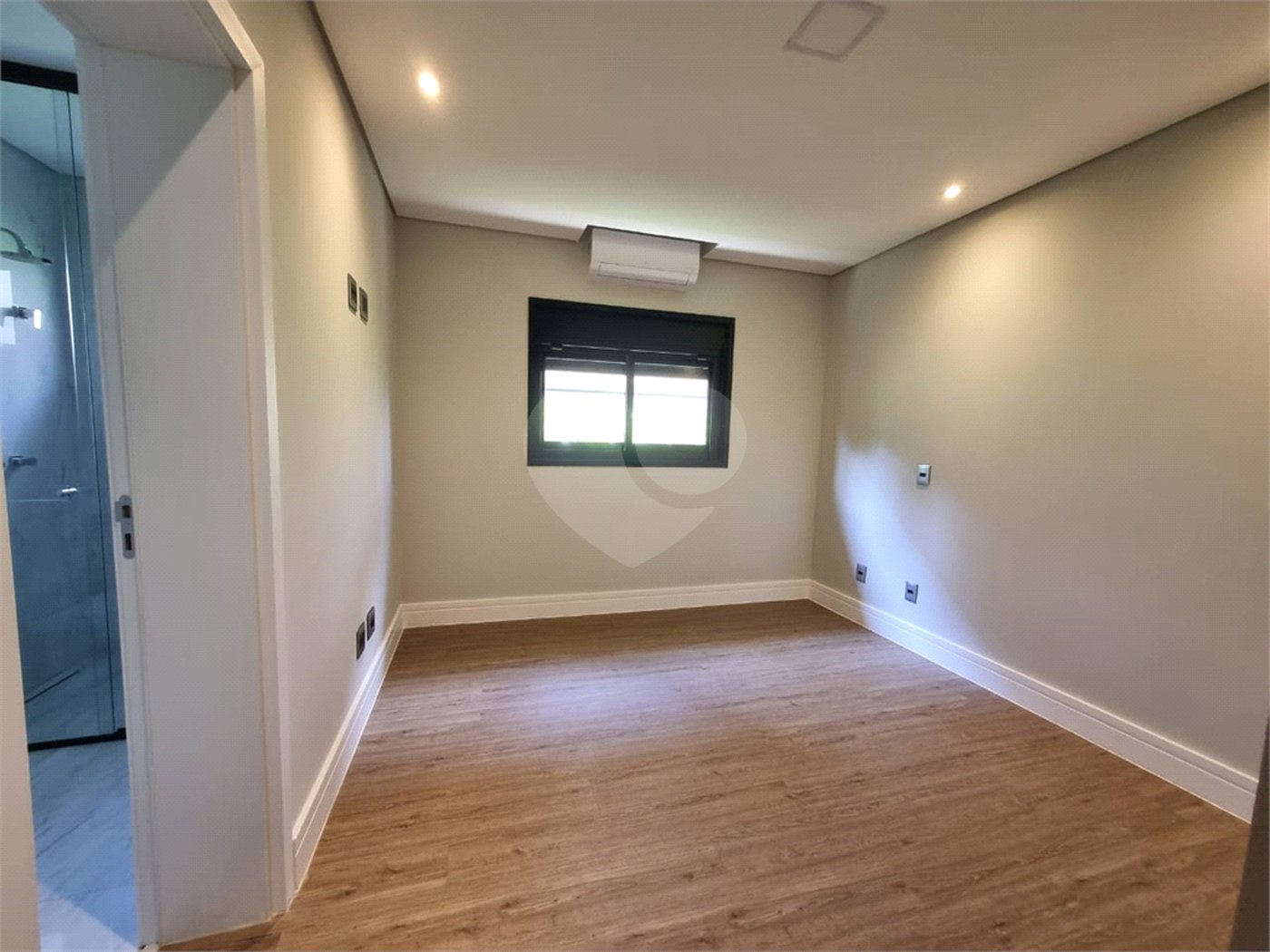 Casa à venda com 4 suítes no condomínio Xapada Park Ytu, Itu - SP
