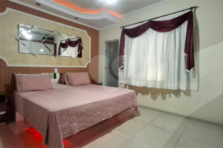 Casa à venda com 2 quartos, sendo 1 suíte, em Vila Assis, Sorocaba, SP