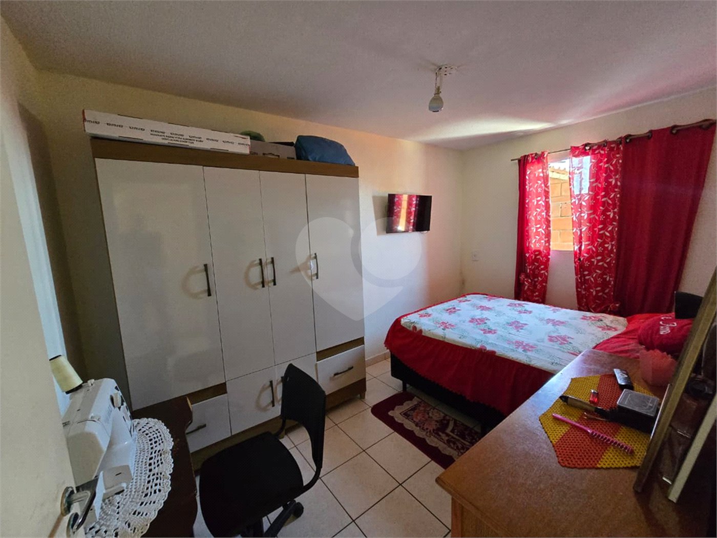 Casa à venda com 2 quartos no condomínio Esmeralda, Itapetininga - SP