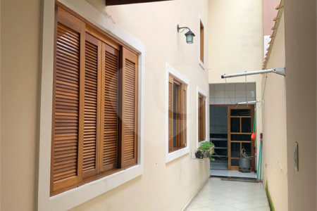 Casa à venda com 3 quartos, sendo 1 suíte, em Residencial Bosque dos Ipês, São José dos Campos, SP