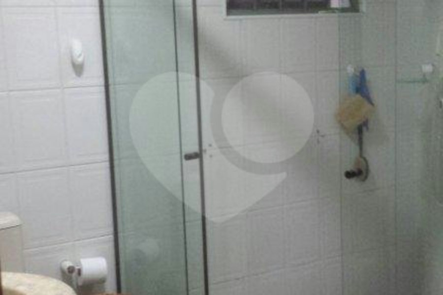Casa à venda com 3 quartos, sendo 1 suíte, no condomínio Travessa Bruno Andreoni,16, São Paulo - SP