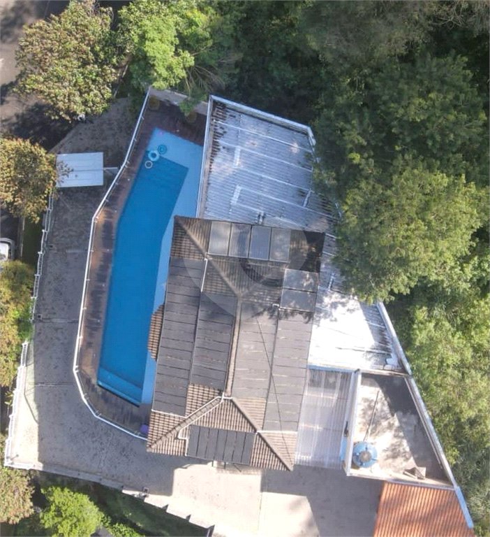 Casa à venda com 3 quartos, sendo 2 suítes, no condomínio : Conjunto Residencial Itaguaçu, São Paulo - SP