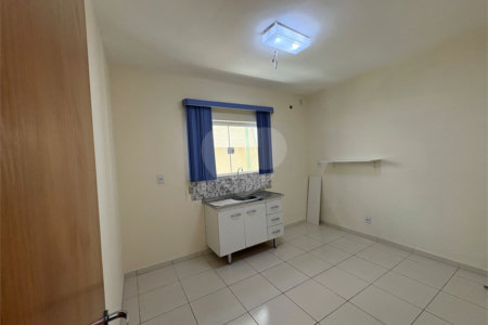 Casa para alugar em Vila Vitória, Mogi das Cruzes, SP