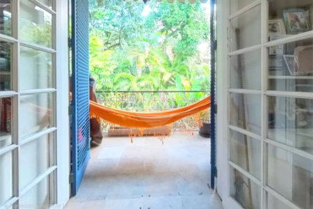 Casa à venda com 4 quartos, sendo 2 suítes,  em Jardim Botânico, Rio de Janeiro, RJ