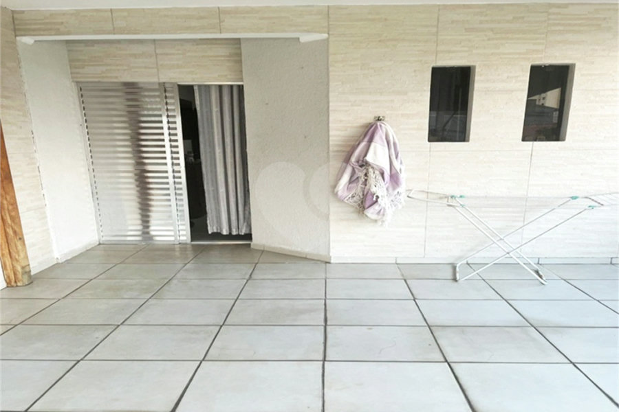 Sobrado à venda com 3 quartos, sendo 1 suíte, em Vila Galvão, Guarulhos, SP
