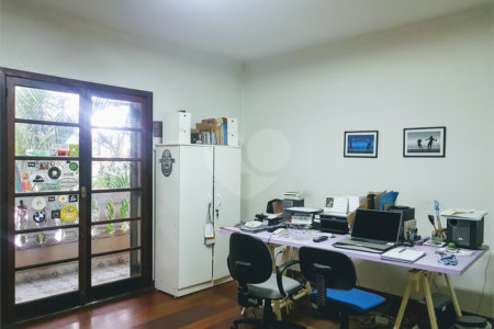 Casa à venda com 3 quartos, sendo 1 suíte, em Santo Amaro, São Paulo, SP