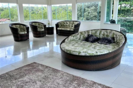 Casa à venda com 6 quartos, sendo 1 suíte,  no Centro, Balsas, MA