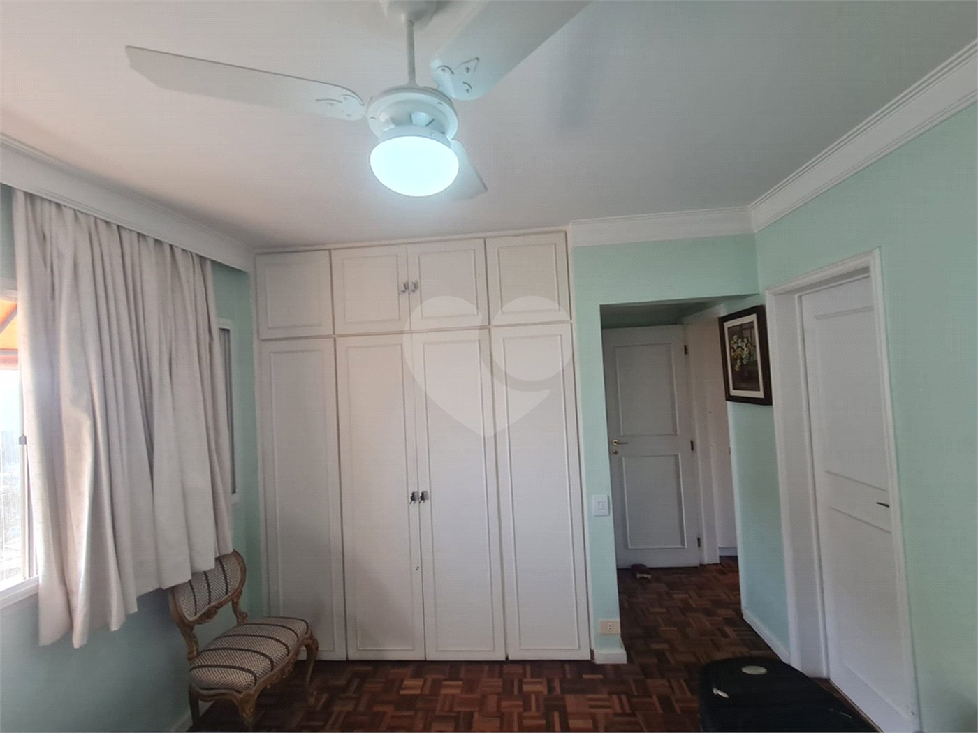 Apartamento à venda com 3 quartos, sendo 2 suítes, em Alto da Boa Vista, São Paulo, SP