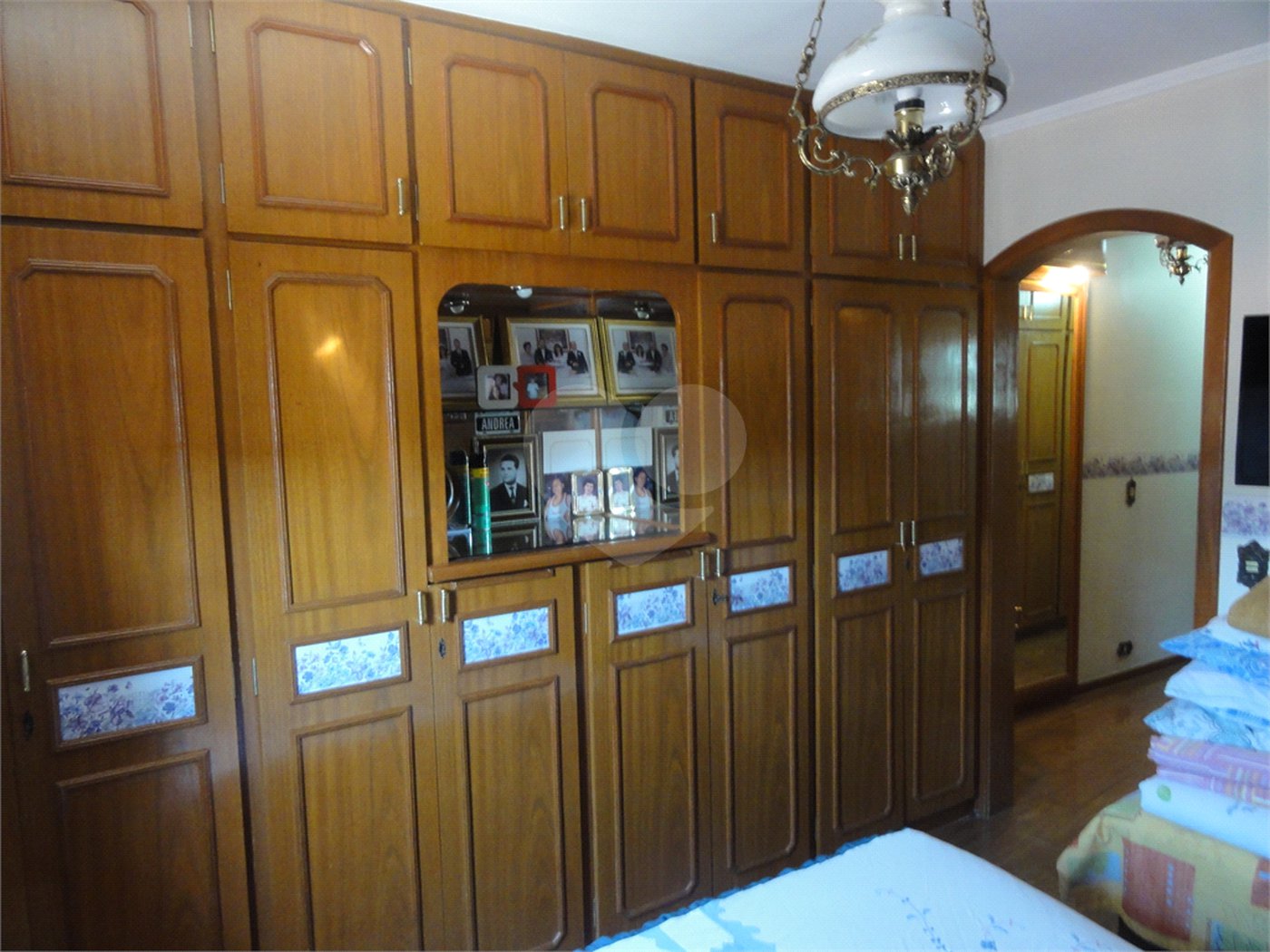 Sobrado à venda com 6 quartos, sendo 4 suítes, em Tremembé, São Paulo, SP
