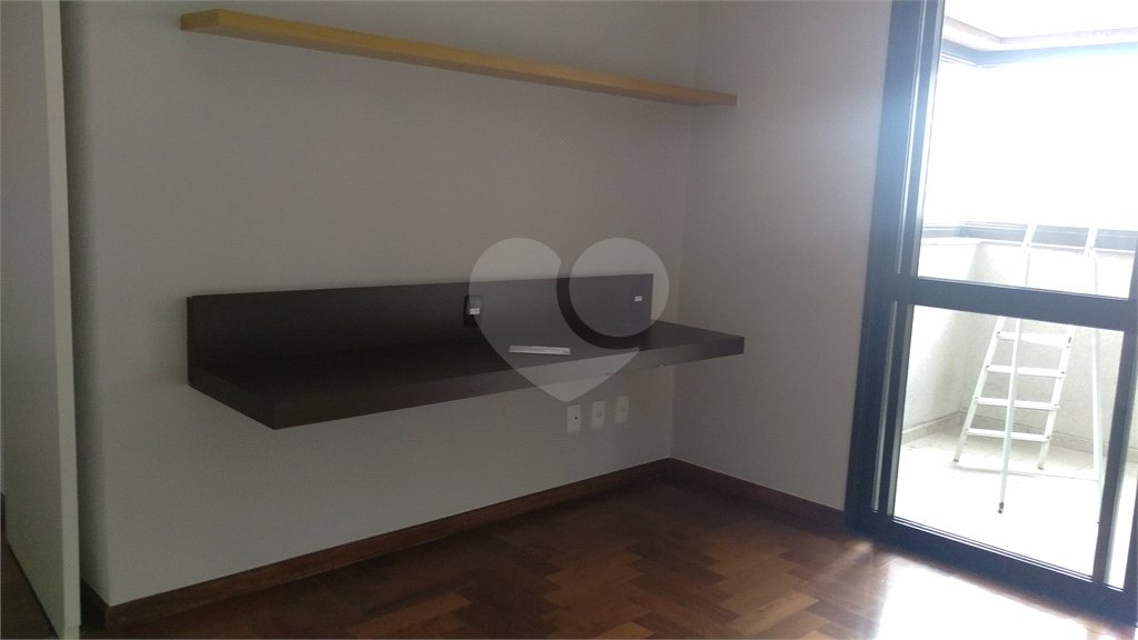 Apartamento à venda com 4 suítes em Vila Suzana, São Paulo, SP