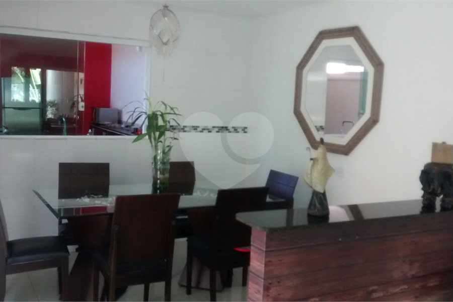Sobrado à venda com 3 quartos, sendo 1 suíte, em Limão, São Paulo, SP