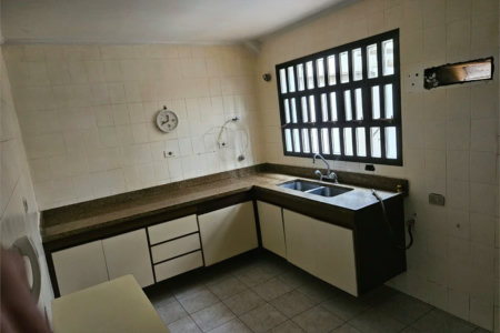 Sobrado à venda com 3 quartos, sendo 1 suíte, em Cidade Monções, São Paulo, SP