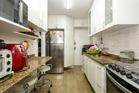 Apartamento à venda com 3 quartos, sendo 2 suítes, em Saúde, São Paulo, SP
