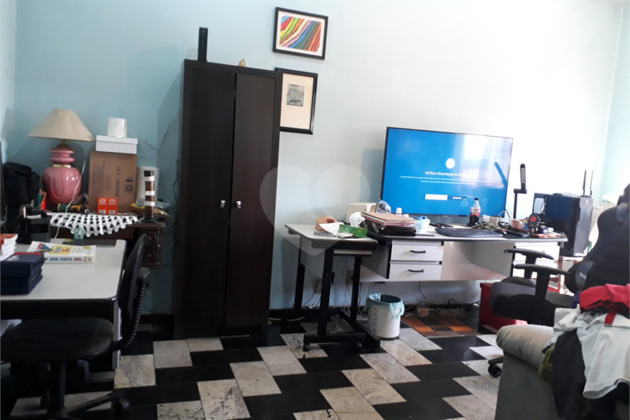 Sobrado à venda com 4 quartos, sendo 1 suíte, em Vila Constança, São Paulo, SP
