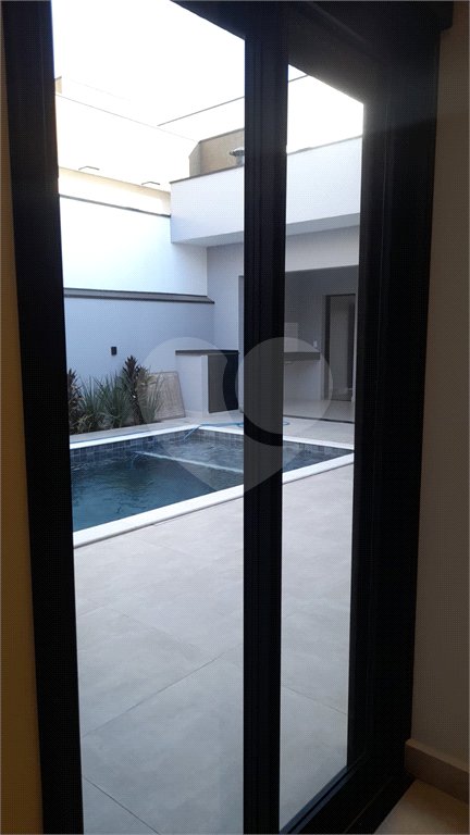 Casa à venda com 3 suítes no condomínio Jardim Laguna, Indaiatuba - SP