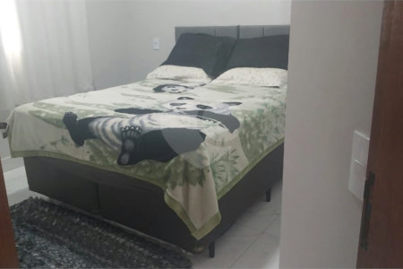 Casa à venda com 2 quartos, sendo 1 suíte, no condomínio Horto Florestal Villagio, Sorocaba - SP
