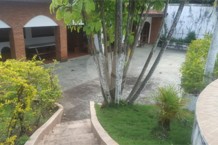 Casa à venda com 4 quartos, sendo 3 suítes, em Jardim Itaperi, Atibaia, SP