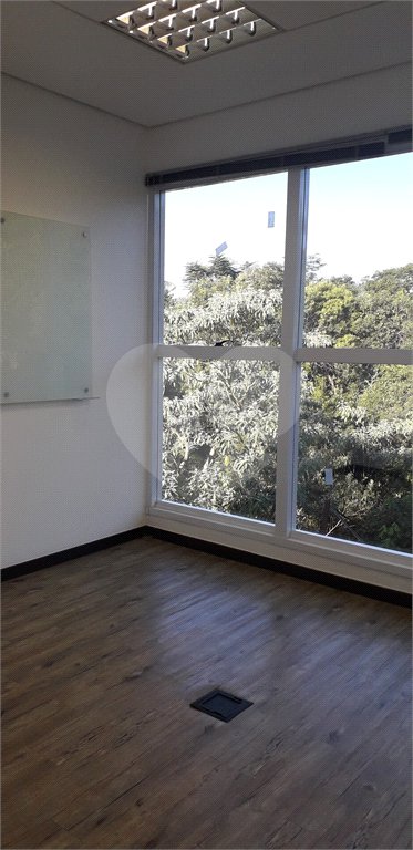 Prédio para alugar em Vila Salles, Atibaia, SP