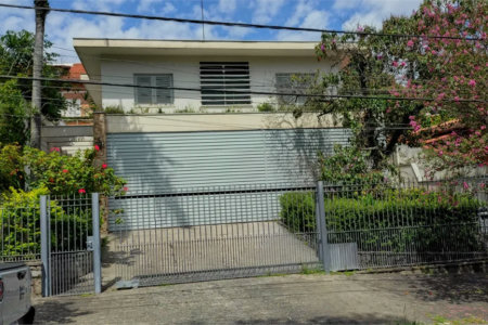 Casa à venda com 4 suítes em Vila Pirajussara, São Paulo, SP