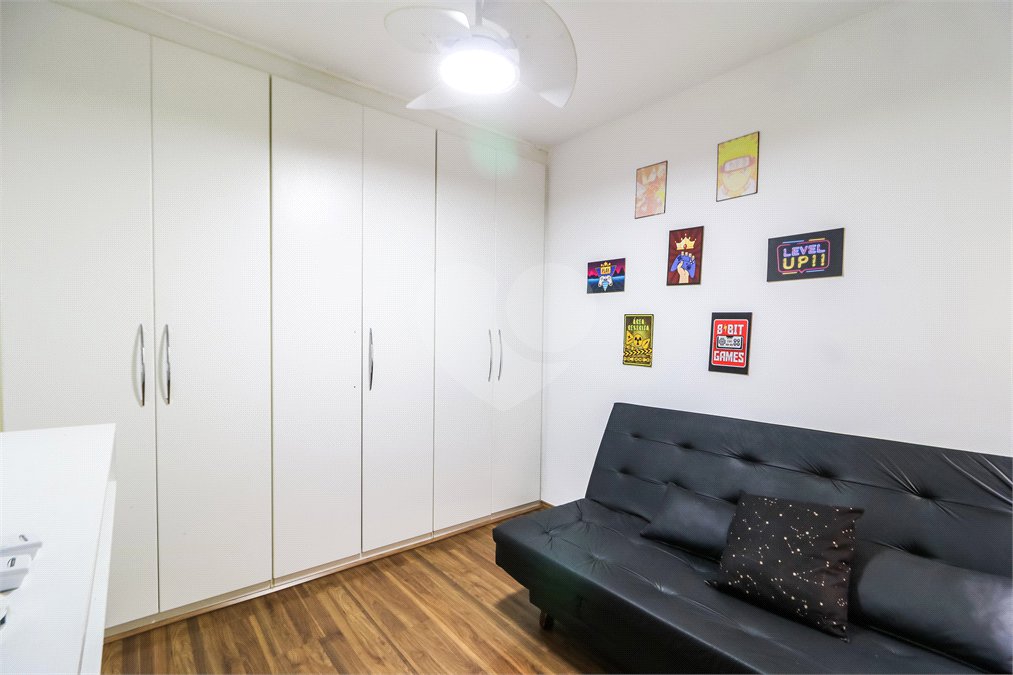 Casa à venda com 4 quartos, sendo 3 suítes, no condomínio Flower Garden Residence, São Paulo - SP