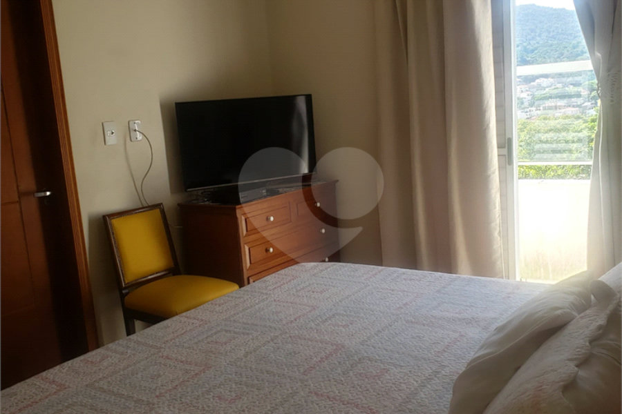 Sobrado à venda com 3 quartos, sendo 1 suíte, em Tremembé, São Paulo, SP