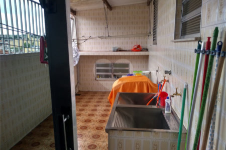 Casa à venda com 5 quartos, sendo 1 suíte, em Vila Fazzeoni, São Paulo, SP