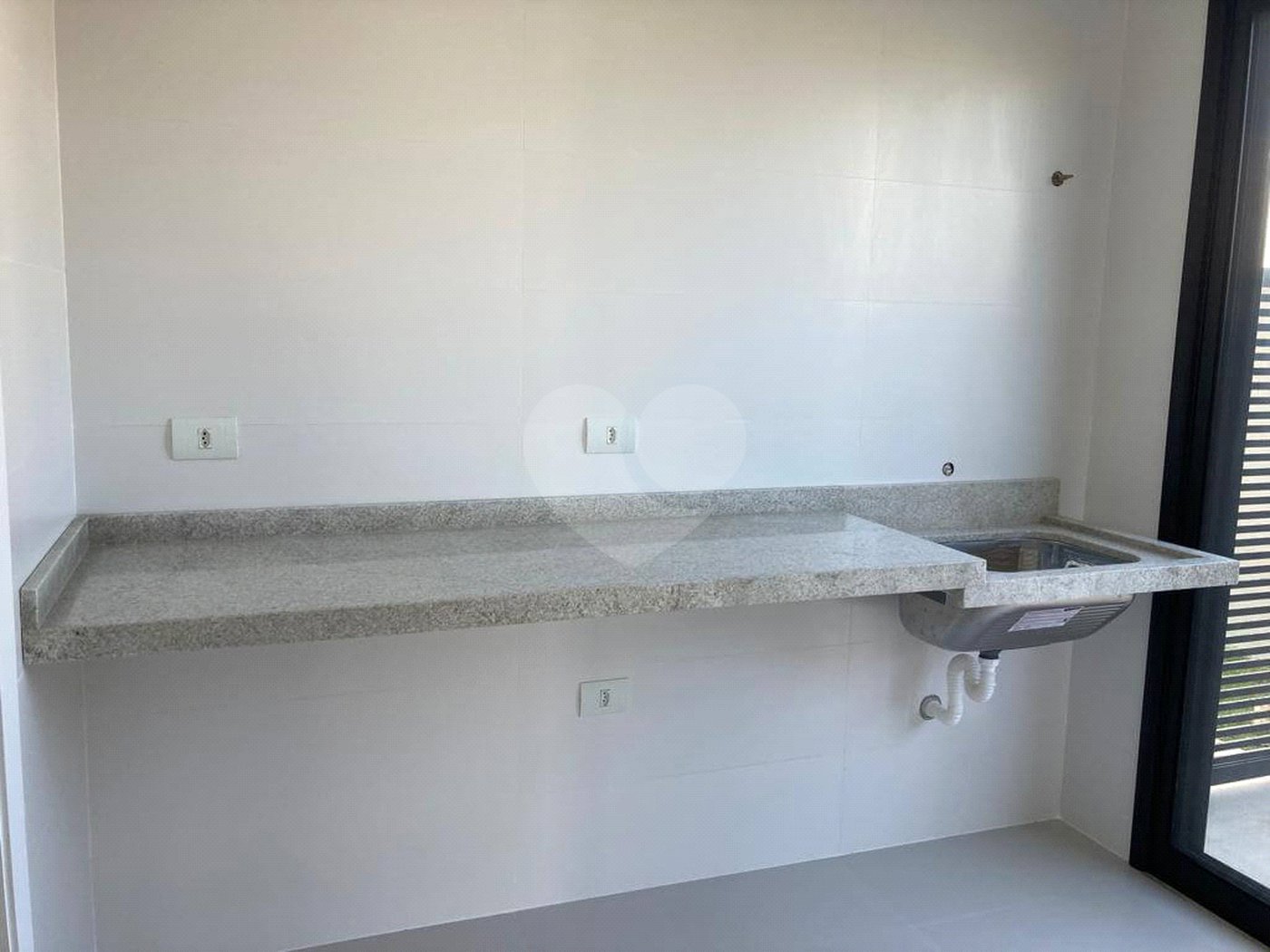 Casa à venda com 5 suítes no condomínio Alphaville 1, São José dos Campos - SP
