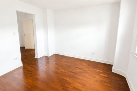 Apartamento à venda com 4 quartos, sendo 1 suíte, em Alto da Boa Vista, São Paulo, SP