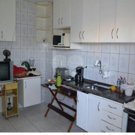 Sobrado à venda com 2 quartos em Vila Nivi, São Paulo, SP