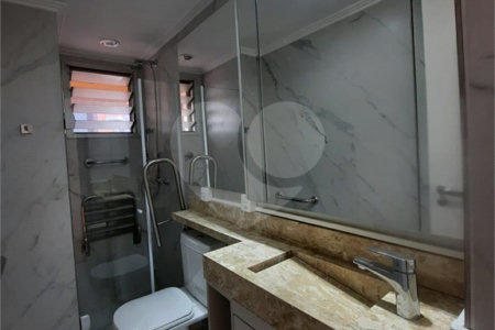 Apartamento à venda com 3 quartos, sendo 1 suíte, em Vila Andrade, São Paulo, SP